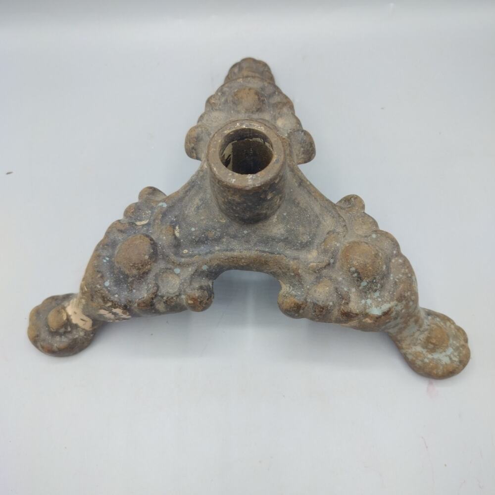 Vintage Ornate Cast Iron Claw Foot Flag Pole Base Christmas Tree Stand